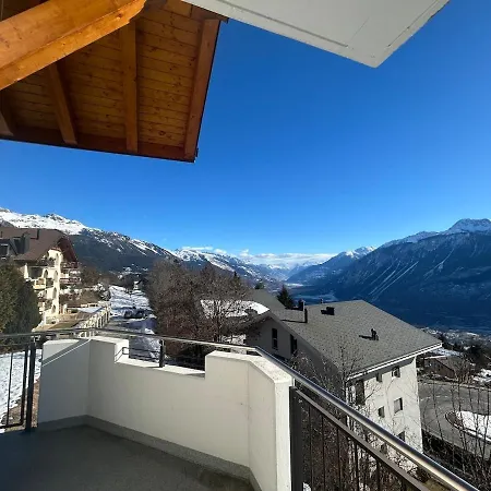 With Amazing Views! Appartement